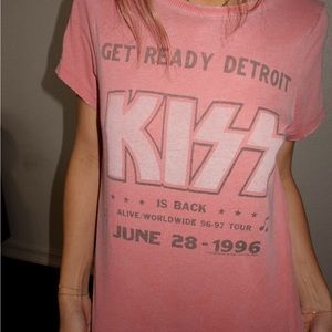 Junk Food Clothing tee